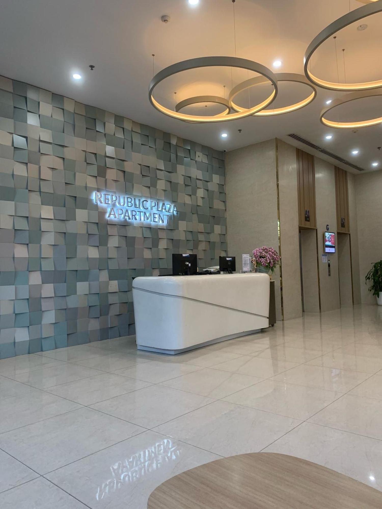 Airport Republic - Free Pool Gym And Kid Căn hộ